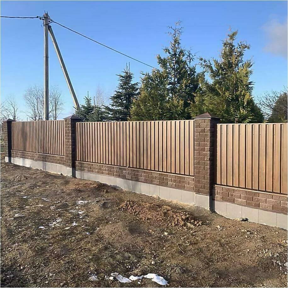 Забор из профлиста НС-21 цвет Printech темное дерево фото1 в Тольятти