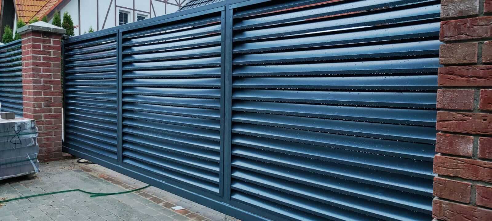 забор-жалюзи с ламелями эко-z ral7024 серый графит фото16 в Тольятти