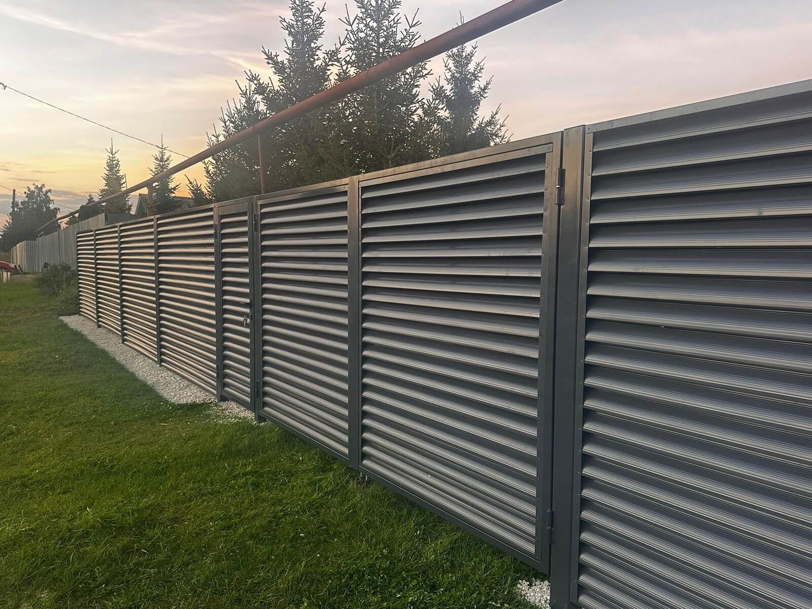 Забор из ламелей Еврожалюзи 26м RAL7024/7024 Серый Графит двусторонний в Тольятти