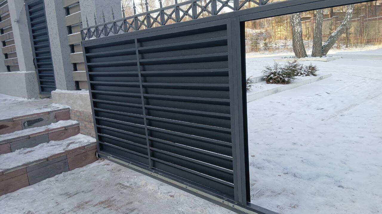 Входная группа из ламелей Хай-Тек RAL7024/7024 Серый Графит двусторонний МАТТЕ фото 16 в Тольятти